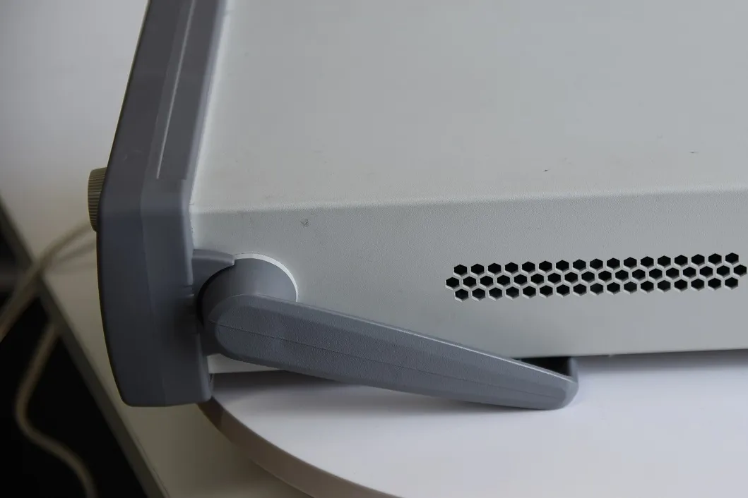 High Precision Table Source Meter S300 Test Machine for Semiconductor Device Characteristics Testing